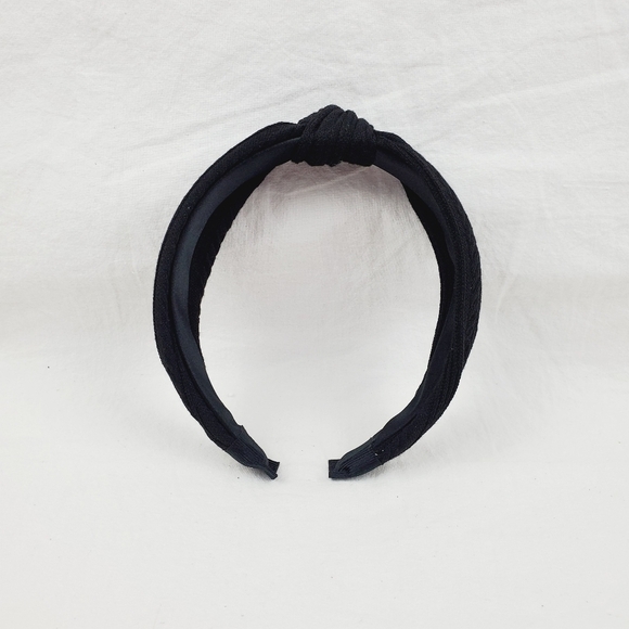 Non-Slip soft fabric knotted headband - Picture 4 of 8
